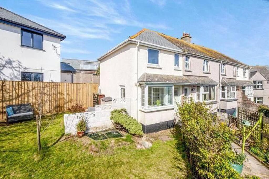 Sunrise! ~ 2 Bedrooms, Garden, Parking, Sea Views St Ives Exterior foto